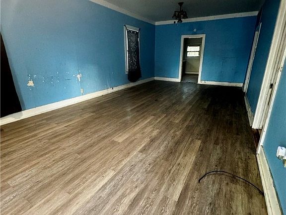 3rd image of 308 & 310 N Giles Ave