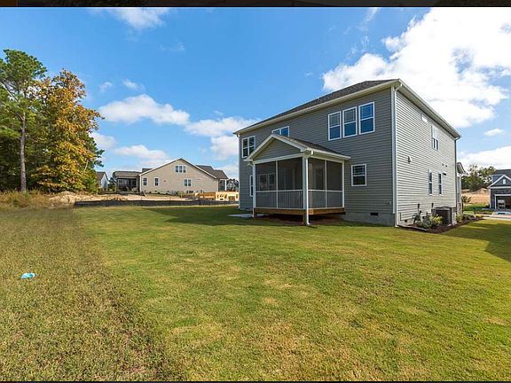 4th image of 625 Connington Way