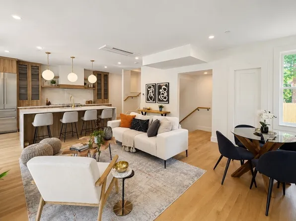 24 Wendell St #3, Cambridge, MA 02138