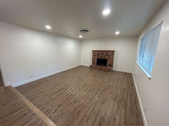 5th image of 737 Estate St