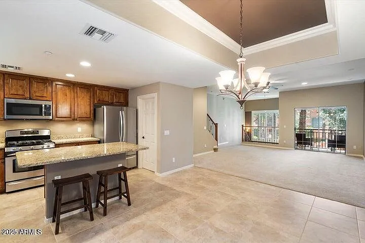 3 bed, 3.0 bath, 1937 sqft, $3,000 — Photo 3