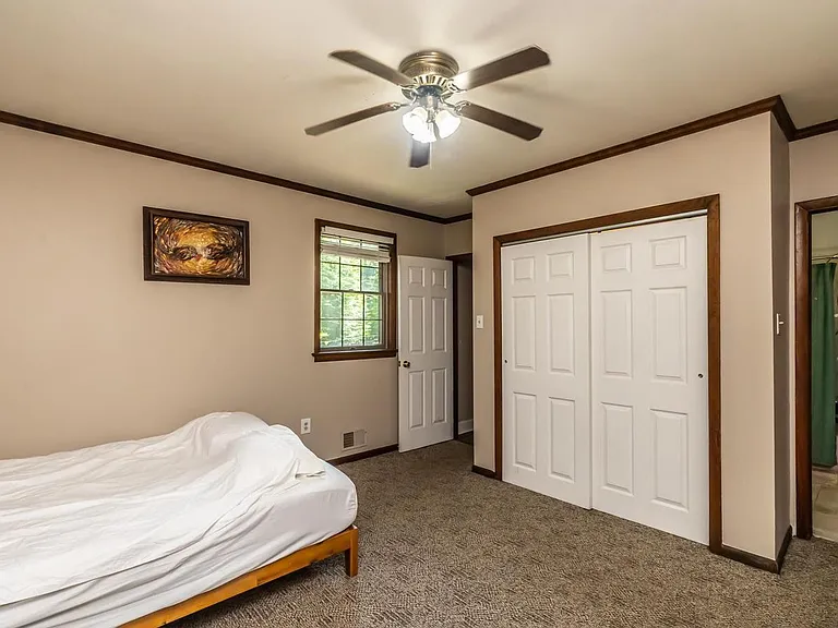 131 E Washington St #2 — Photo 8