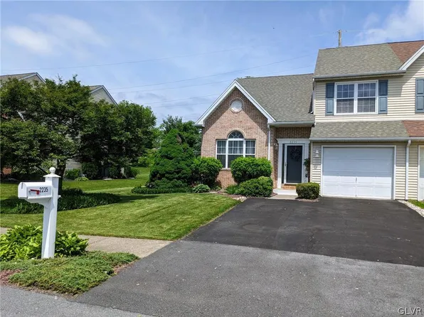 2235 Briarwood Dr N, Coplay, PA 18037