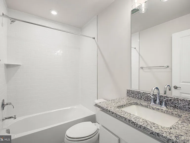 3811 Shale Ridge Rd — Photo 20