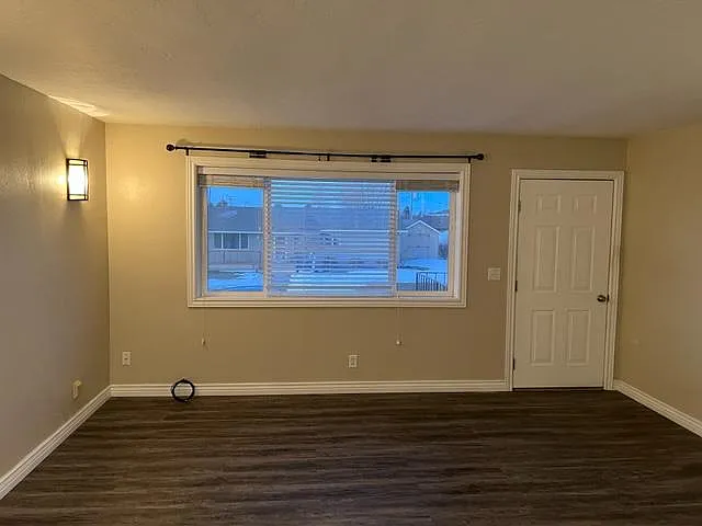 2 bed, 1000 sqft, $1,095 — Photo 2