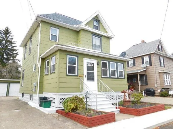 21 Schantz St, Warren, PA 16365