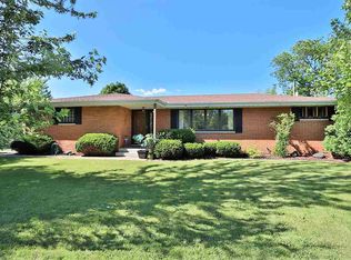 5302 N Arber Dr, Peoria, IL 61615