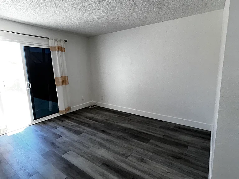 11912 Liverpool Ln — Photo 16
