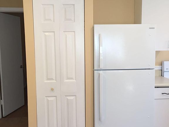 2nd image of 327 Wisconsin Ave #3