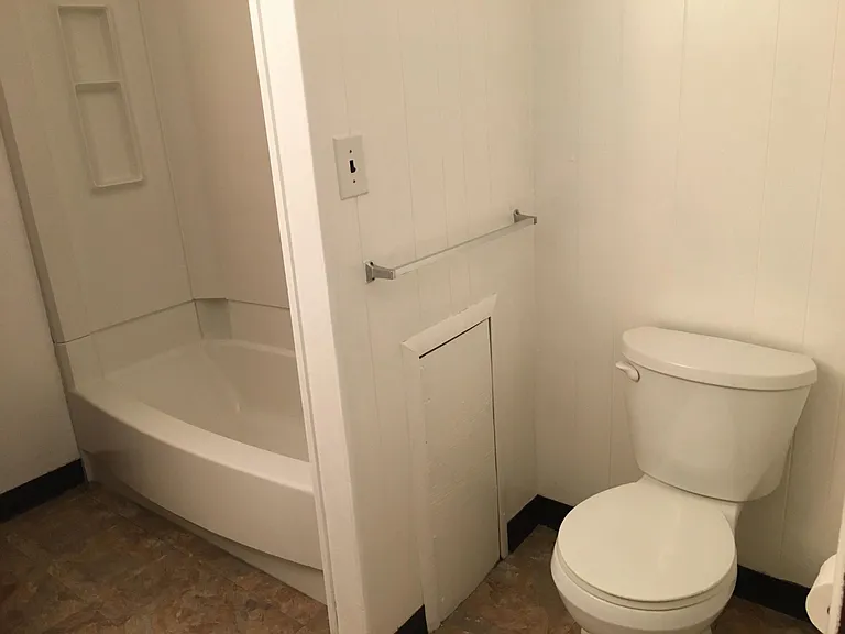 1901 Woodland Rd #2 — Photo 8