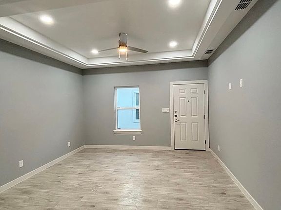 3rd image of 1805 Elsham Rd #4