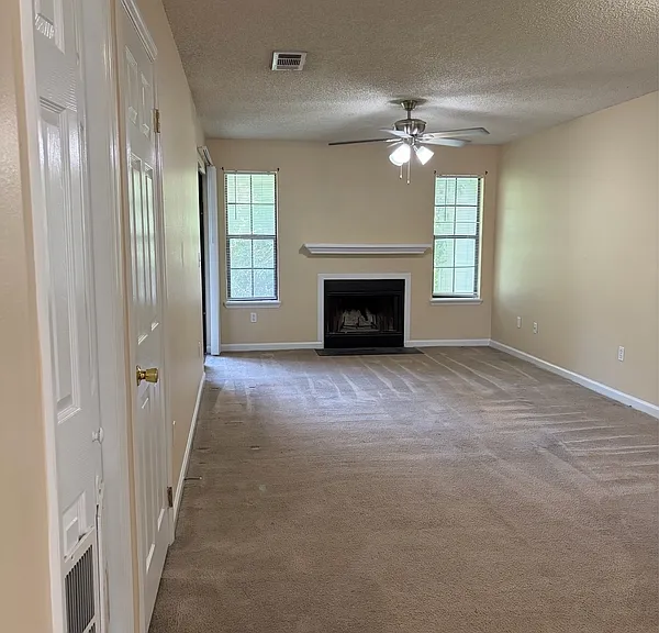 1103 Greentree Ct #F — Photo 2