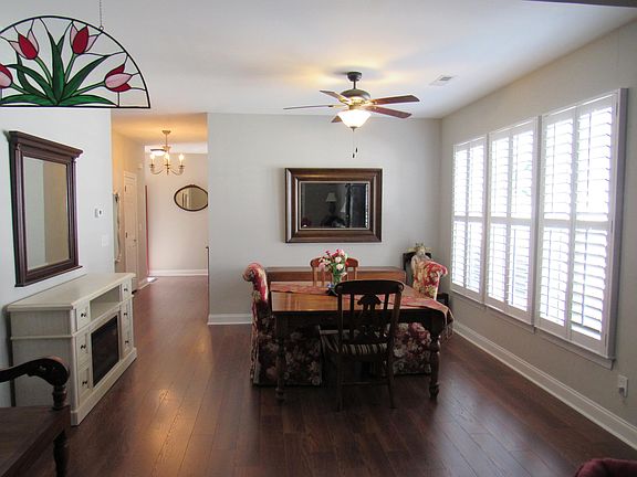 4th image of 9047 Delancey Cir E