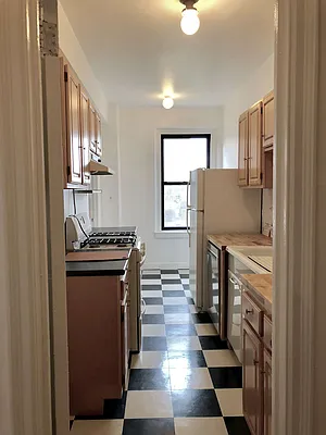 Rented by Next Step Realty New York LLC | media 21