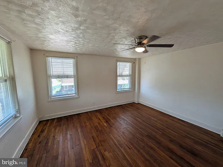 3018 Larue Sq E — Photo 32