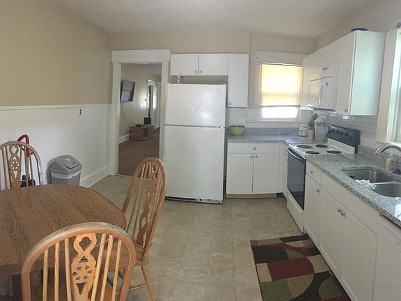 4th image of 1109 W Marsh St