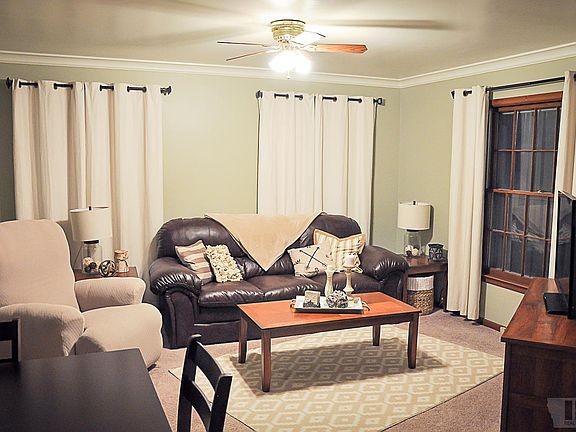 4th image of 1204 College Blvd