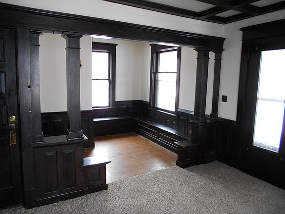 3rd image of 1309 W 8th St Floor 2