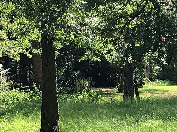 3rd image of 3298 W Pin Oak Ln