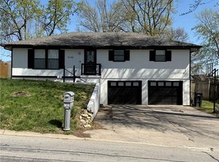 2103 N Leonard Rd, Saint Joseph, MO 64506