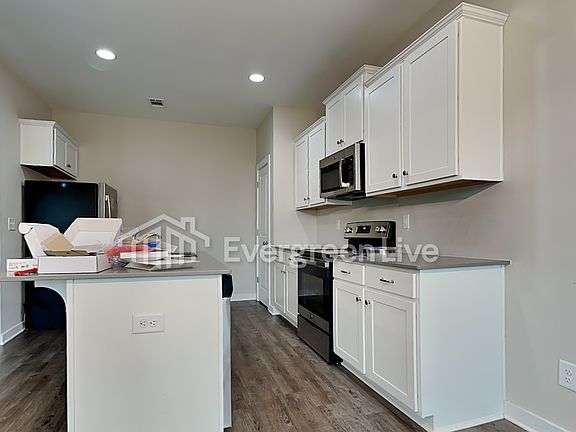 3rd image of 11187 Summerchase Loop