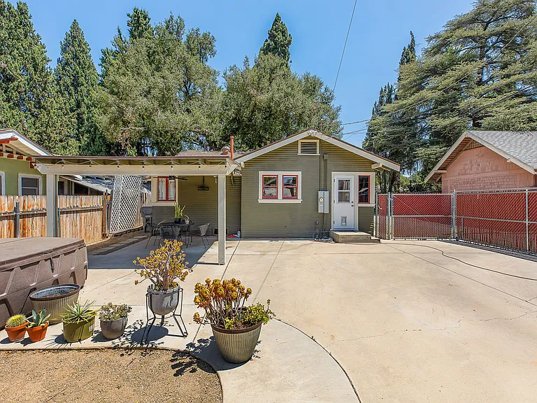3844 Linwood Pl — Photo 33