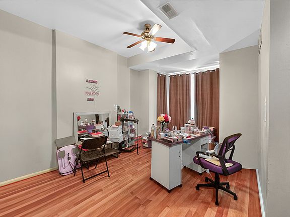2nd image of 3250 W Douglas Blvd