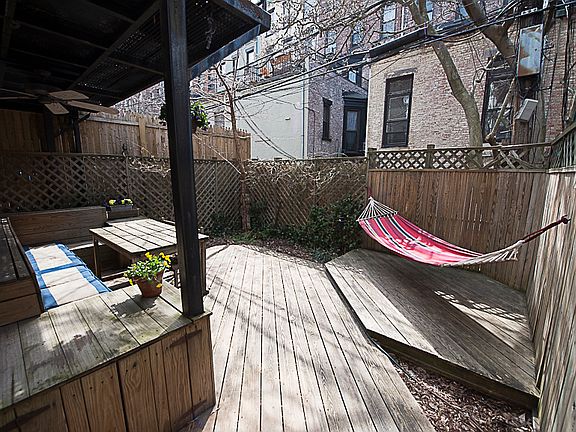 2nd image of 24 Montgomery Pl APT 1