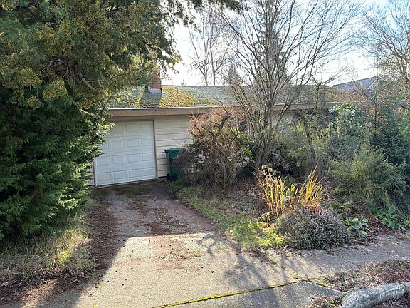 3rd image of 4808 184th Pl SW