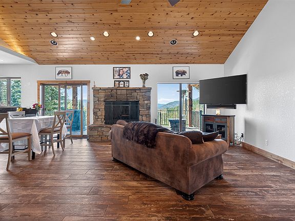 5th image of 685 Jackson Meadows Rd