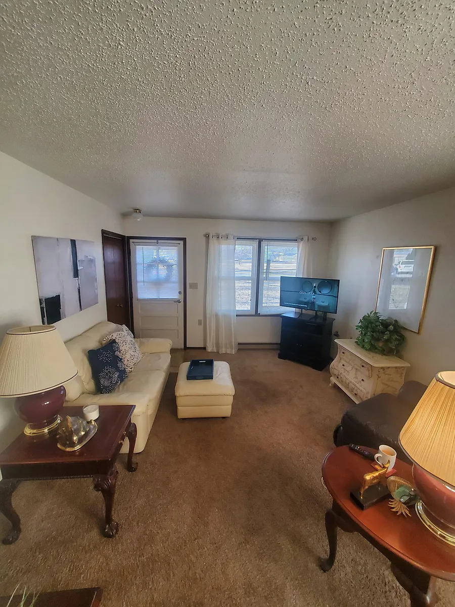 Building Photo - 315 2nd St #5