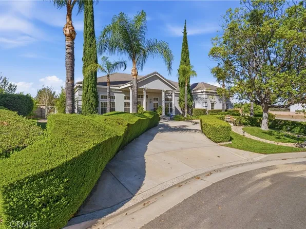 685 Bradbury Dr, Redlands, CA 92374
