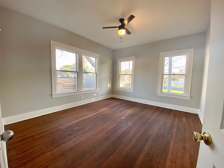 1047 E Highland Blvd — Photo 10