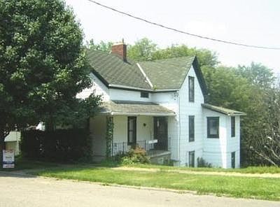 1st image of 213 S Muskingum St