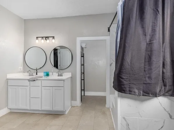 343 Spencer St NE #1, Grand Rapids, MI 49505