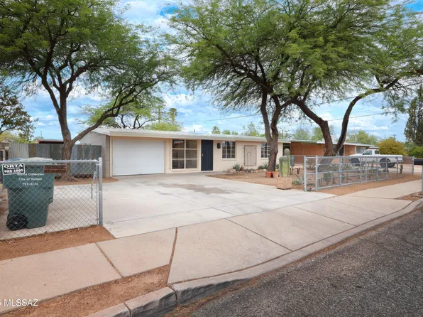 2018 S Longfellow Pl, Tucson, AZ 85711