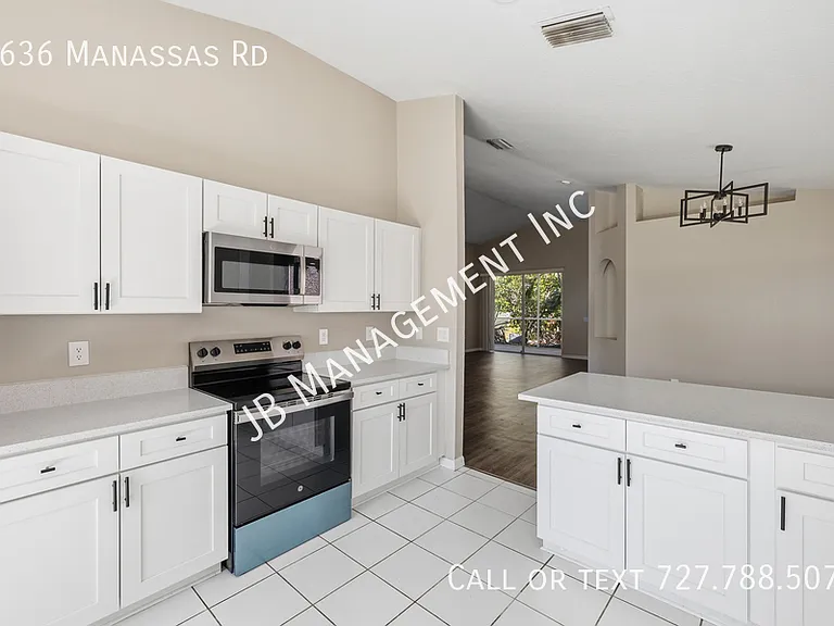 8636 Manassas Rd — Photo 9