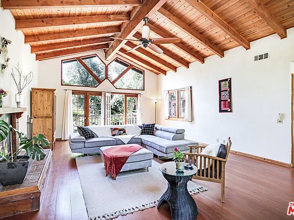 4th image of 1605 N Topanga Canyon Blvd
