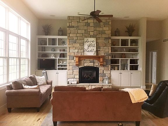 8 living room 2