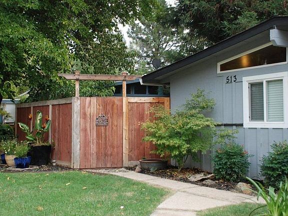 2nd image of 513 Dudley Dr