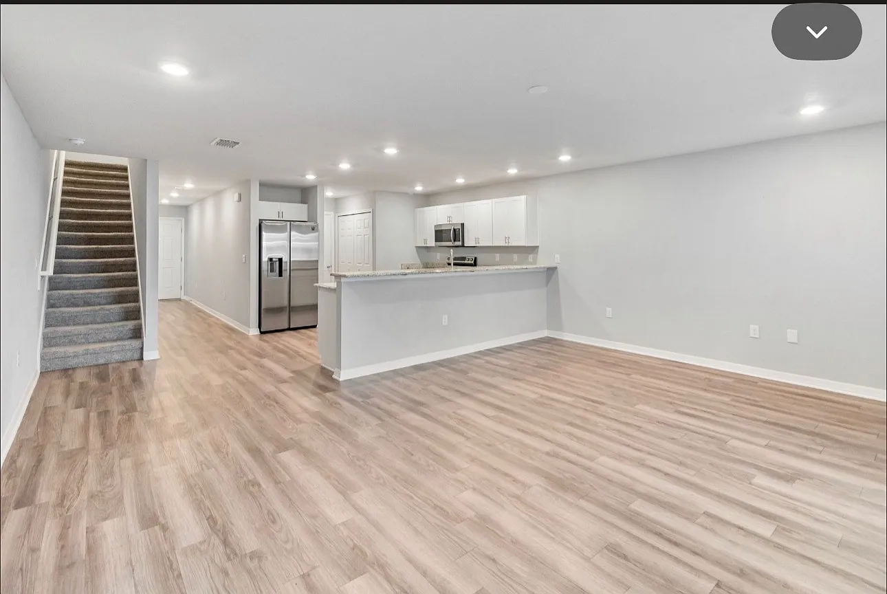3 bed, 1713 sqft, $850 — Photo 1