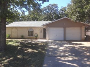 6704 Trailwood Dr, Forest Hill, TX 76140