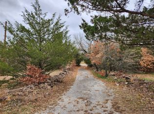 861 Upper Montague Rd, Bowie, TX 76230