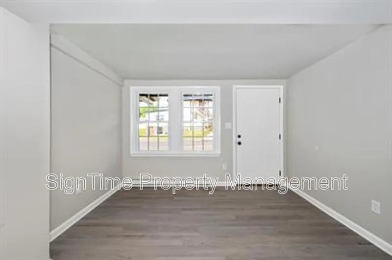 2 bed, 1.0 bath, 700 sqft, $1,250 — Photo 3