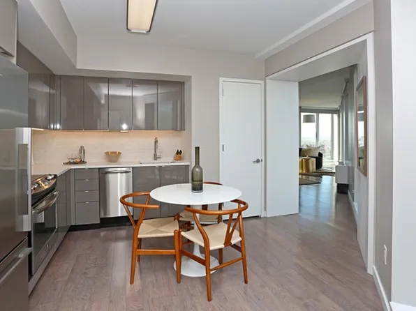 461 Dean Street image 1 of 7