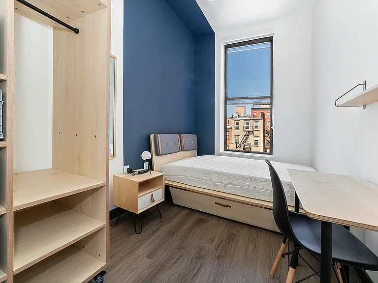 165 N 5th St #301 — Photo 8