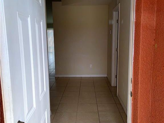 4th image of 713 SE 7th St