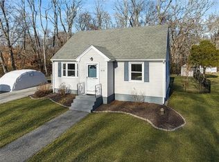 214 Souza Rd, Tiverton, RI 02878