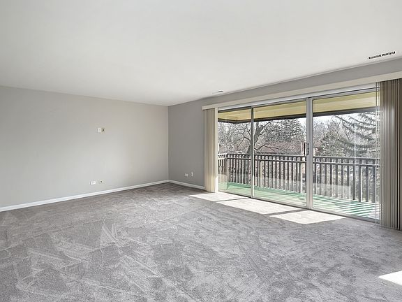 2nd image of 1817 Tanglewood Dr Unit 4A