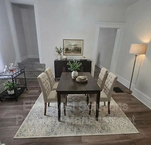 1531 Richmond Ave — Photo 4